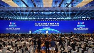 利亞德閃耀2025全球數(shù)字經(jīng)濟(jì)大會(huì),以領(lǐng)先科技賦能數(shù)字經(jīng)濟(jì)未來(lái)